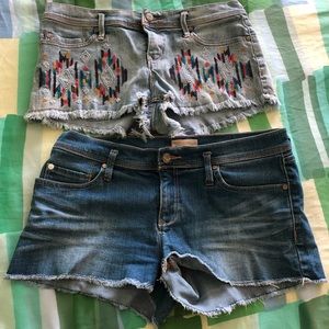 Bundle 2 Roxy denim shorts 7 waist size 28 boho